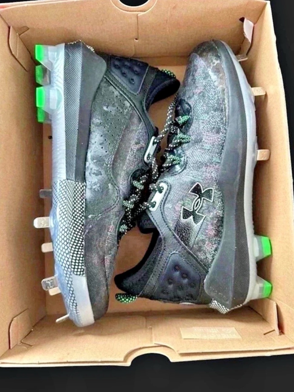 Under Armour UA Harper 8 Low ST Men's Athletic Shoes US 8 Like New